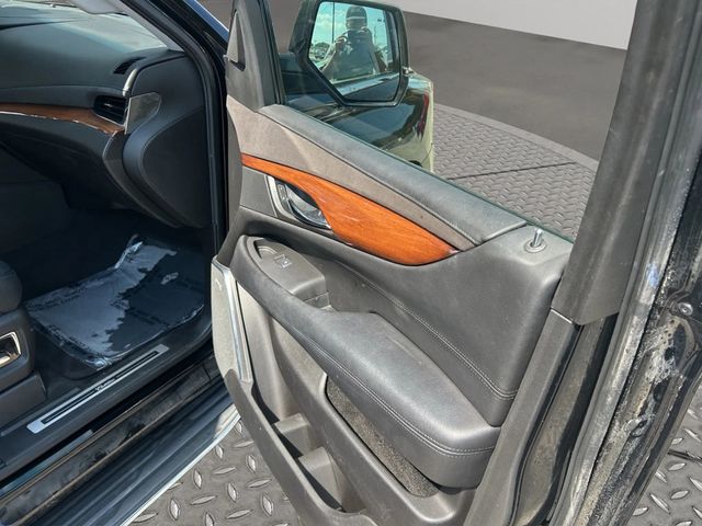 2016 Cadillac Escalade 2WD 4dr Luxury Collection - 23075205 - 19