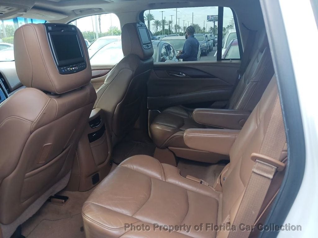 2016 Cadillac Escalade 2WD Platinum - 23018851 - 5