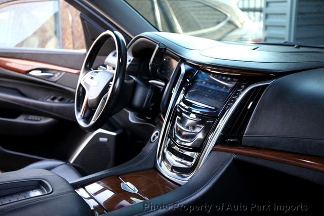 2016 Cadillac Escalade 4WD 4dr Luxury Collection - 23038280 - 36