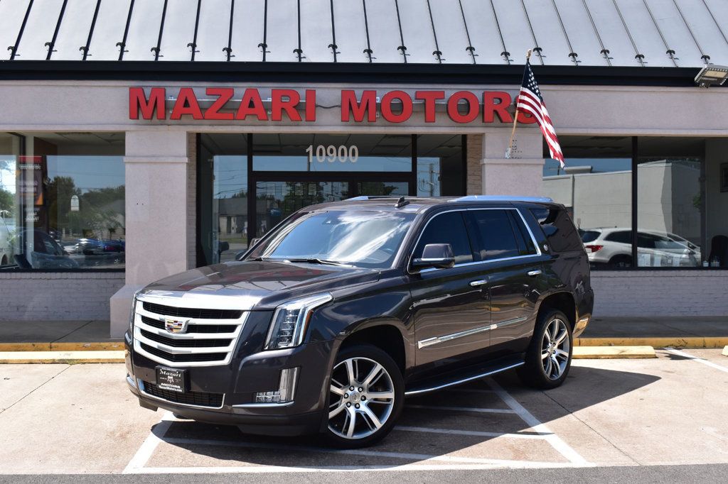 2016 Cadillac Escalade Luxury photo 2