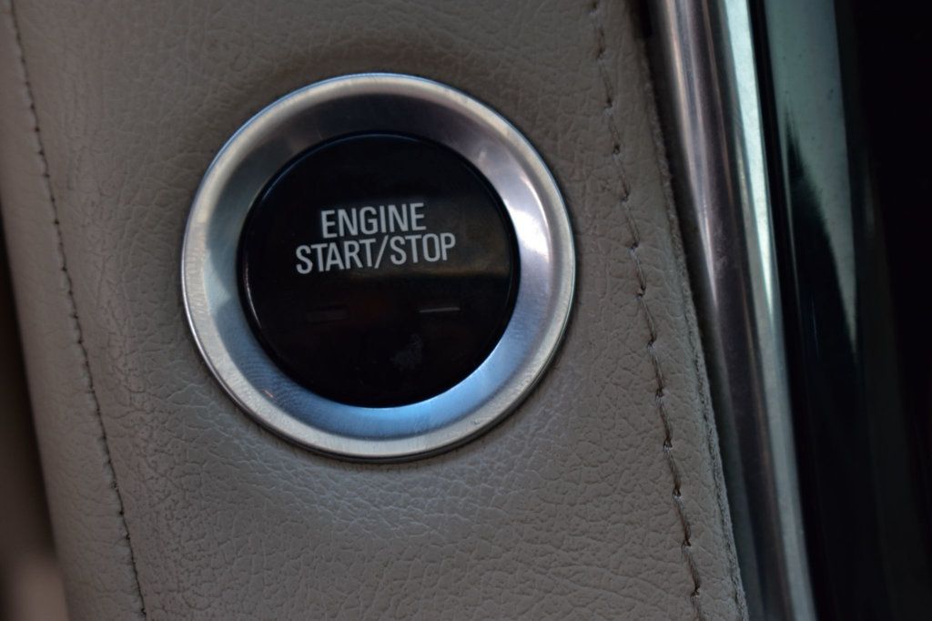 2016 Cadillac Escalade Luxury photo 29