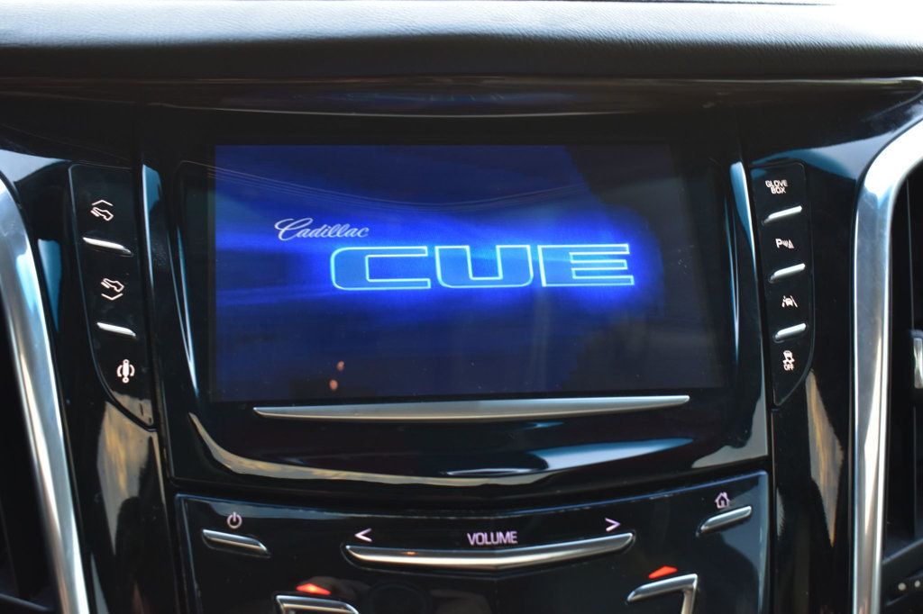 2016 Cadillac Escalade Luxury photo 31