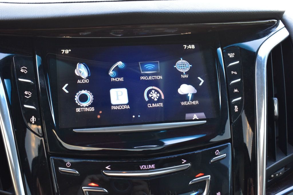 2016 Cadillac Escalade Luxury photo 34