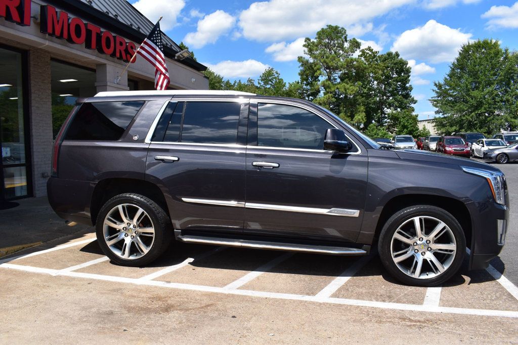 2016 Cadillac Escalade Luxury photo 6