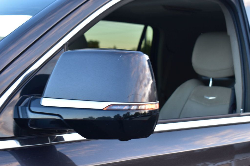 2016 Cadillac Escalade Luxury photo 56