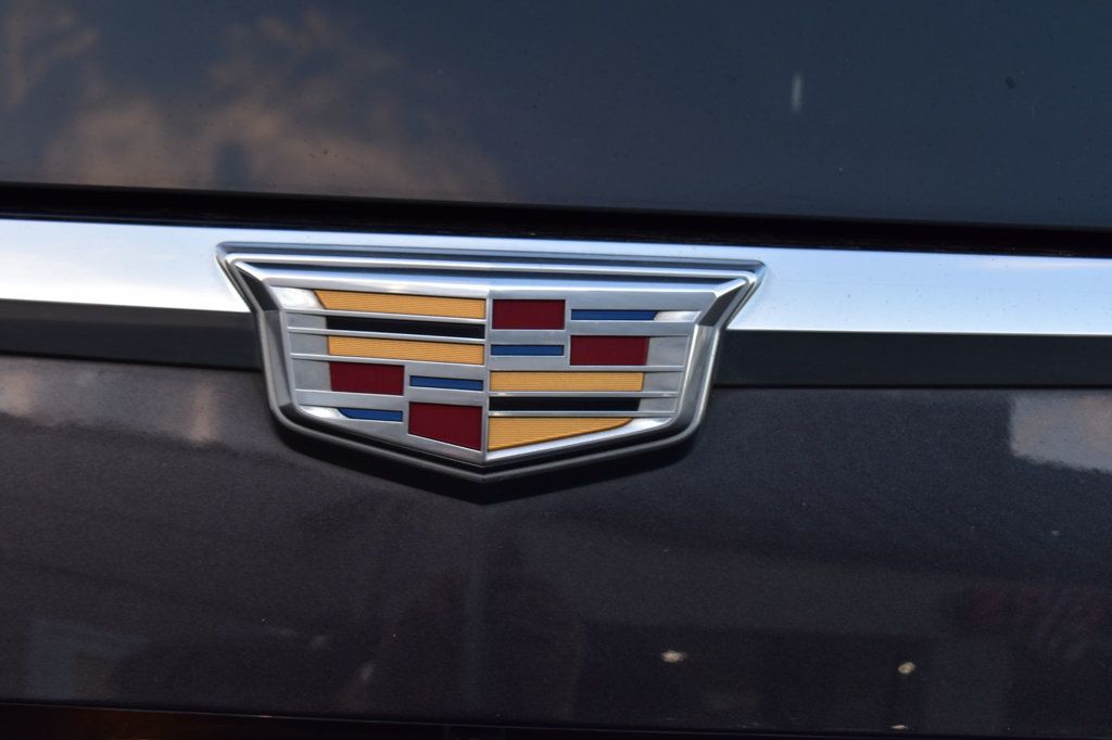 2016 Cadillac Escalade Luxury photo 59