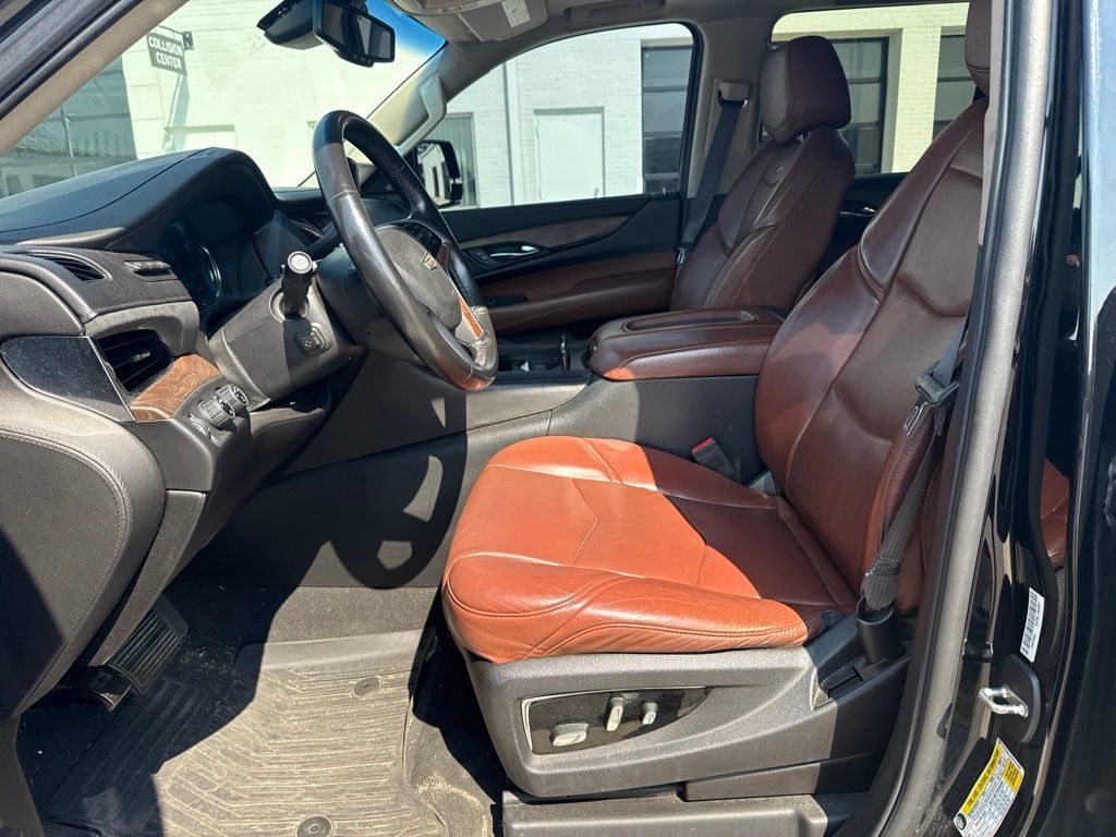 2016 Cadillac Escalade 4WD 4dr Luxury Collection - 23064494 - 8