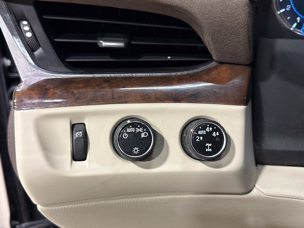 2016 Cadillac Escalade 4WD 4dr Luxury Collection - 23085501 - 22