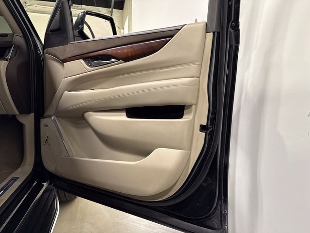 2016 Cadillac Escalade 4WD 4dr Luxury Collection - 23085501 - 30