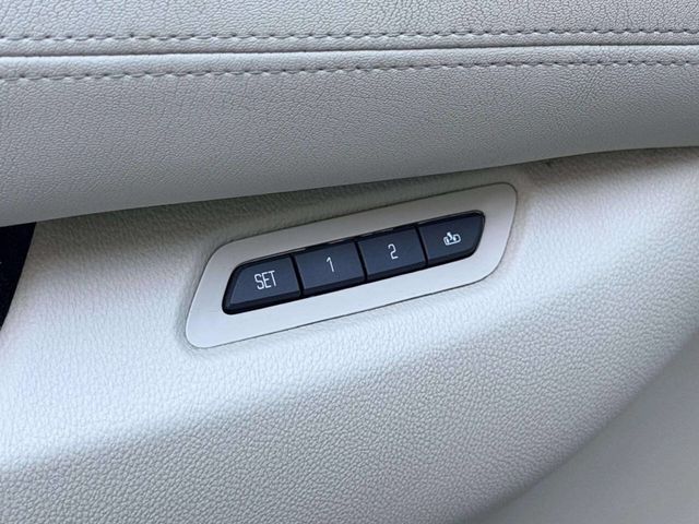 2016 Cadillac Escalade 4WD 4dr Luxury Collection - 23043869 - 19