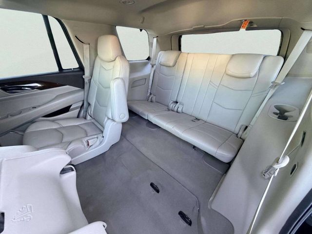 2016 Cadillac Escalade 4WD 4dr Luxury Collection - 23043869 - 28