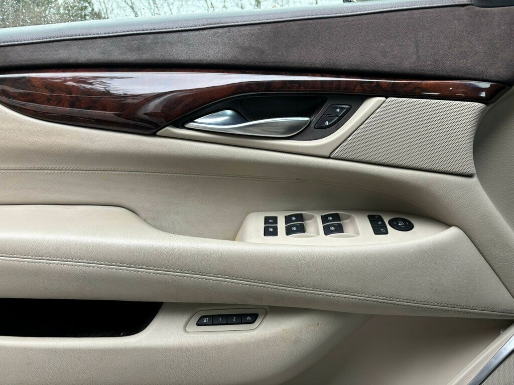 2016 Cadillac Escalade 4WD 4dr Luxury Collection - 22970307 - 34