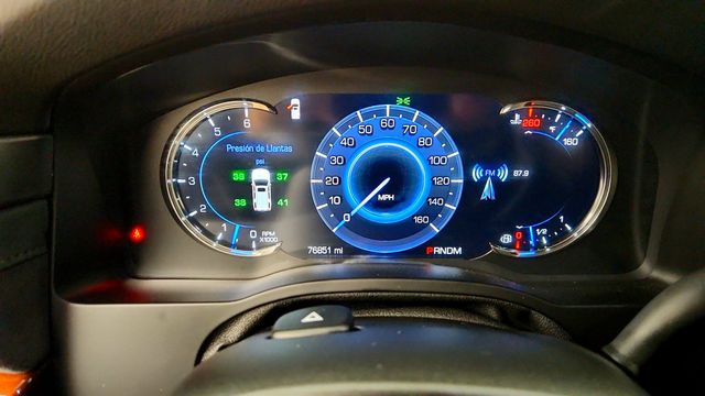 2016 Cadillac Escalade 4WD 4dr Luxury Collection - 23078160 - 13