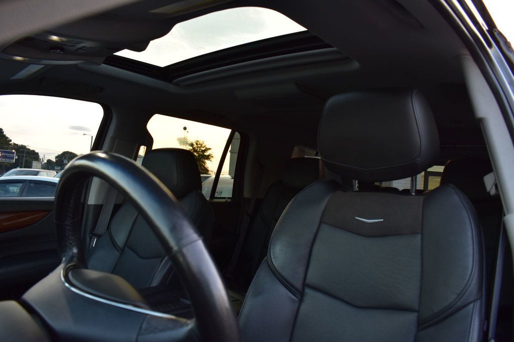 2016 Cadillac Escalade Premium photo 14
