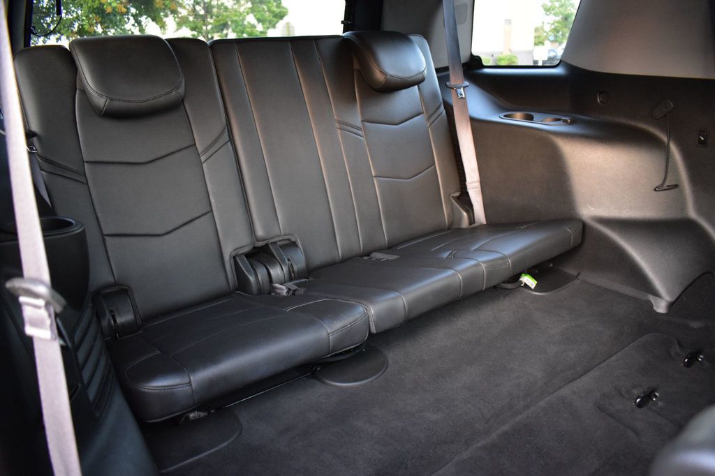 2016 Cadillac Escalade Premium photo 25