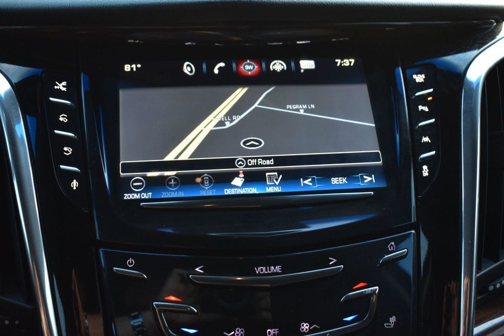 2016 Cadillac Escalade Premium photo 31