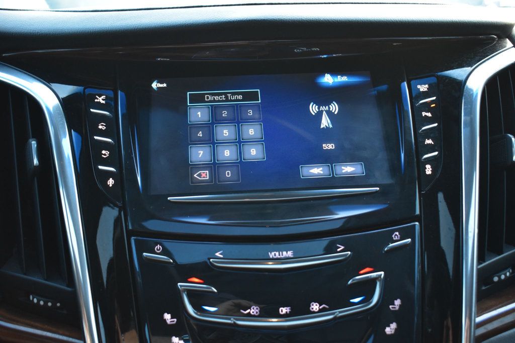 2016 Cadillac Escalade Premium photo 40