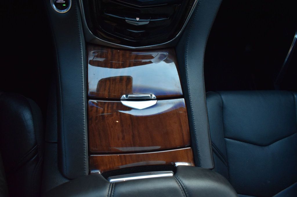 2016 Cadillac Escalade Premium photo 45