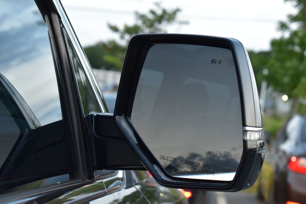 2016 Cadillac Escalade Premium photo 61