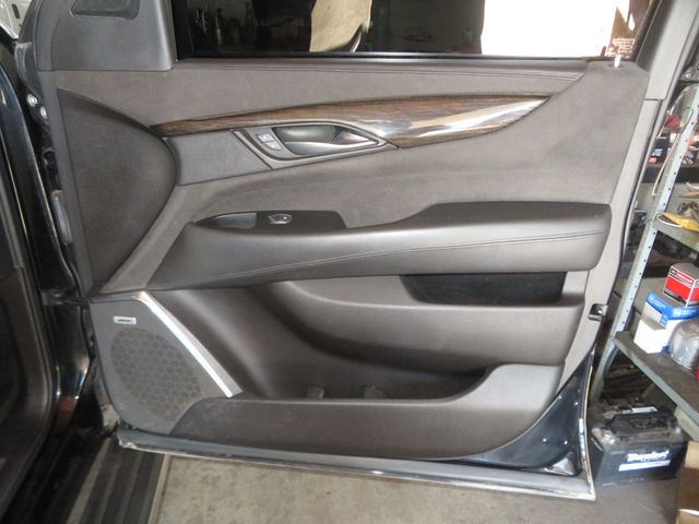 2016 Cadillac Escalade EXTRA CLEAN PLATINUM ESCALDE 4X4 2OWNER 4X4 6.2  - 22977733 - 31