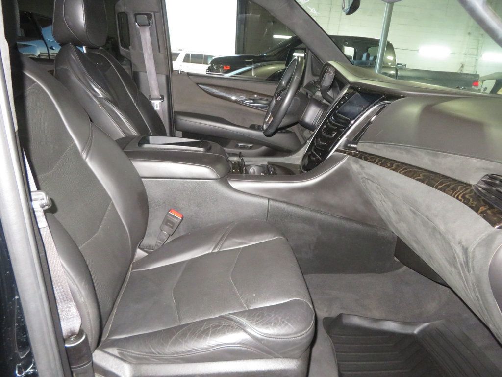 2016 Cadillac Escalade EXTRA CLEAN PLATINUM ESCALDE 4X4 2OWNER 4X4 6.2  - 22977733 - 32