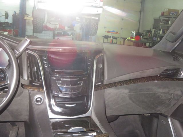 2016 Cadillac Escalade EXTRA CLEAN PLATINUM ESCALDE 4X4 2OWNER 4X4 6.2  - 22977733 - 38