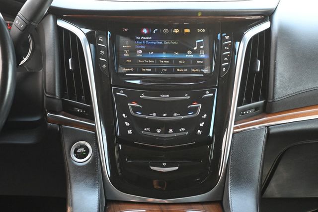 2016 Cadillac Escalade Luxury Collection - 23036574 - 9