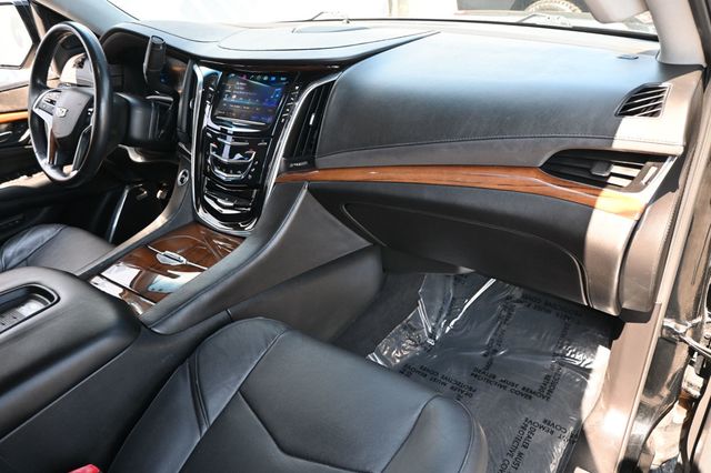 2016 Cadillac Escalade Luxury Collection - 23036574 - 7