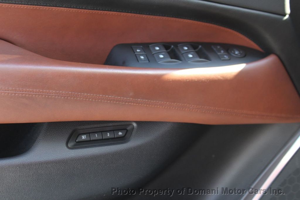 2016 Cadillac Escalade Luxury photo 20