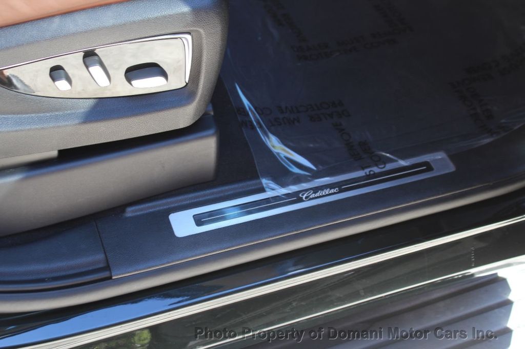 2016 Cadillac Escalade Luxury photo 22