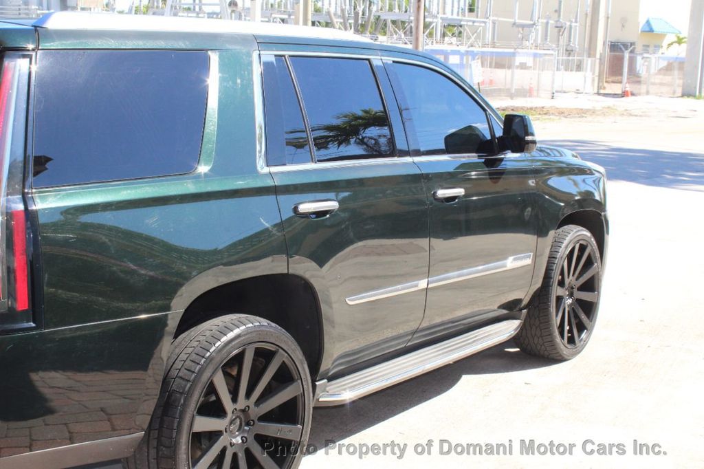 2016 Cadillac Escalade Luxury photo 26