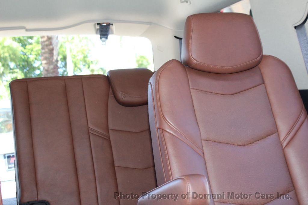 2016 Cadillac Escalade Luxury photo 30