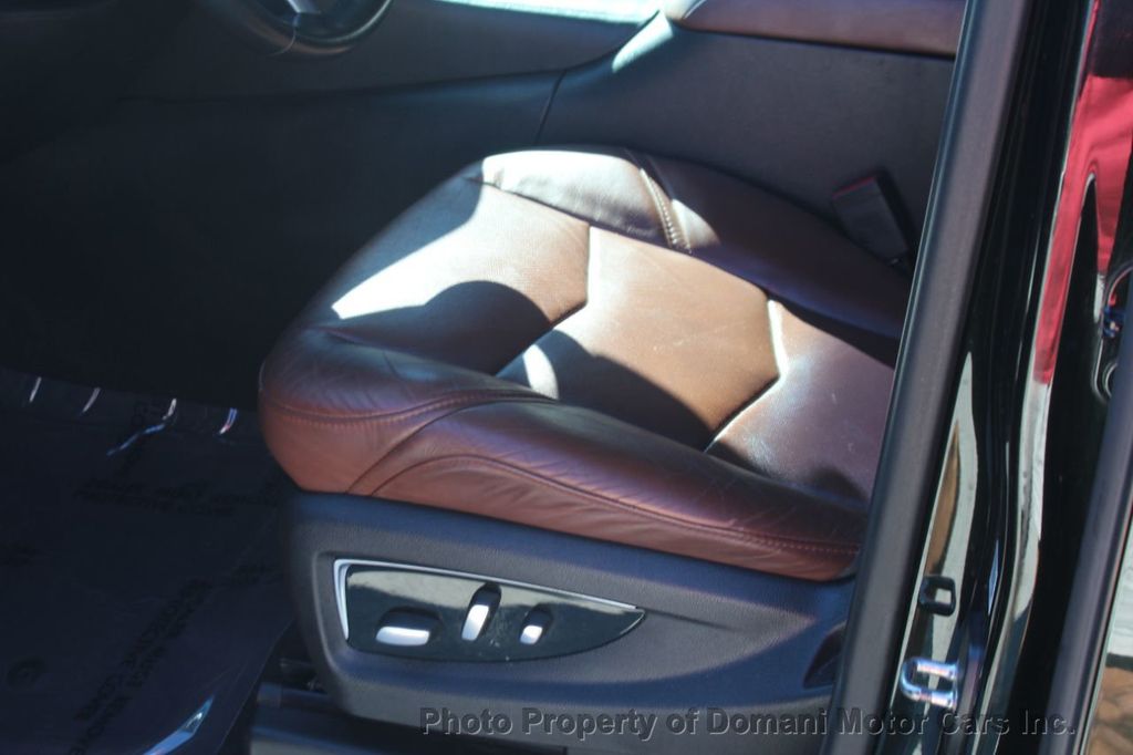 2016 Cadillac Escalade Luxury photo 37