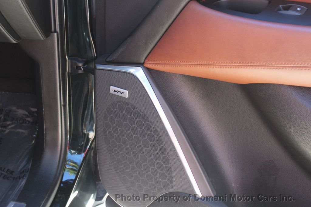 2016 Cadillac Escalade Luxury photo 38