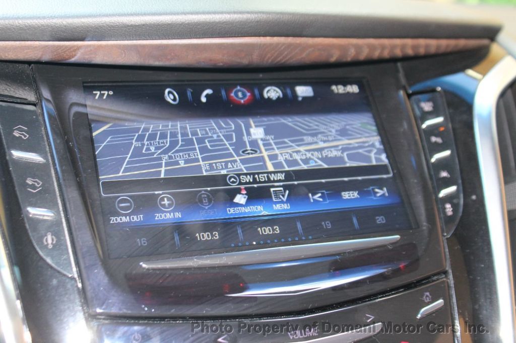 2016 Cadillac Escalade Luxury photo 6