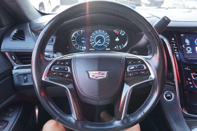 2016 Cadillac Escalade PLATINUM, 4X4, PREMIUM WHEELS, MOON ROOF, LEATHER SEATS, TOW PKG - 23004926 - 26