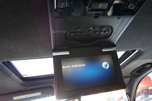 2016 Cadillac Escalade PLATINUM, 4X4, PREMIUM WHEELS, MOON ROOF, LEATHER SEATS, TOW PKG - 23004926 - 43