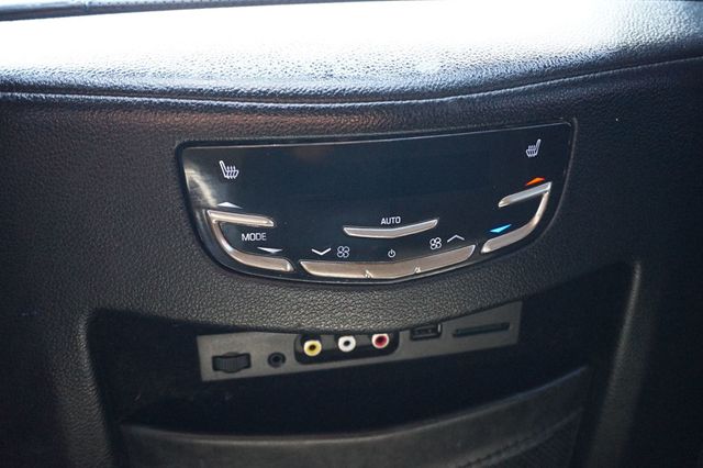 2016 Cadillac Escalade PLATINUM, 4X4, PREMIUM WHEELS, MOON ROOF, LEATHER SEATS, TOW PKG - 23004926 - 44