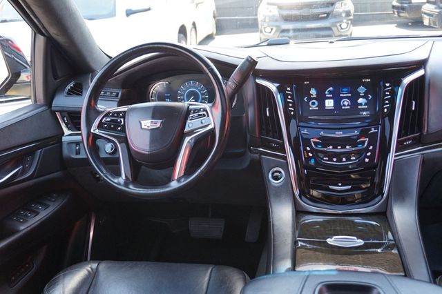 2016 Cadillac Escalade PLATINUM, 4X4, PREMIUM WHEELS, MOON ROOF, LEATHER SEATS, TOW PKG - 23004926 - 46