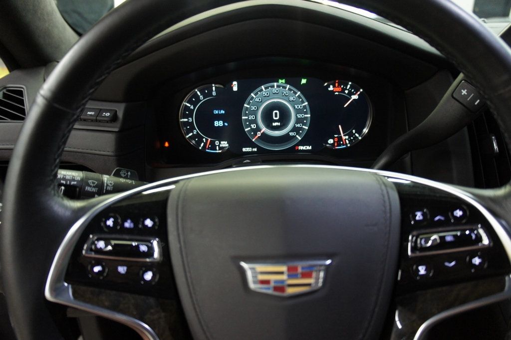 2016 Cadillac Escalade Platinum, Ultra Low Mileage! - 22416371 - 16