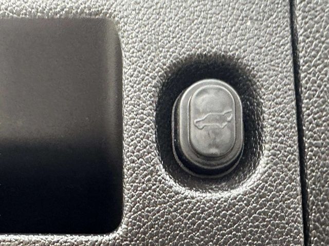 2016 Cadillac Escalade ESV 4WD 4dr Luxury Collection - 23004544 - 15