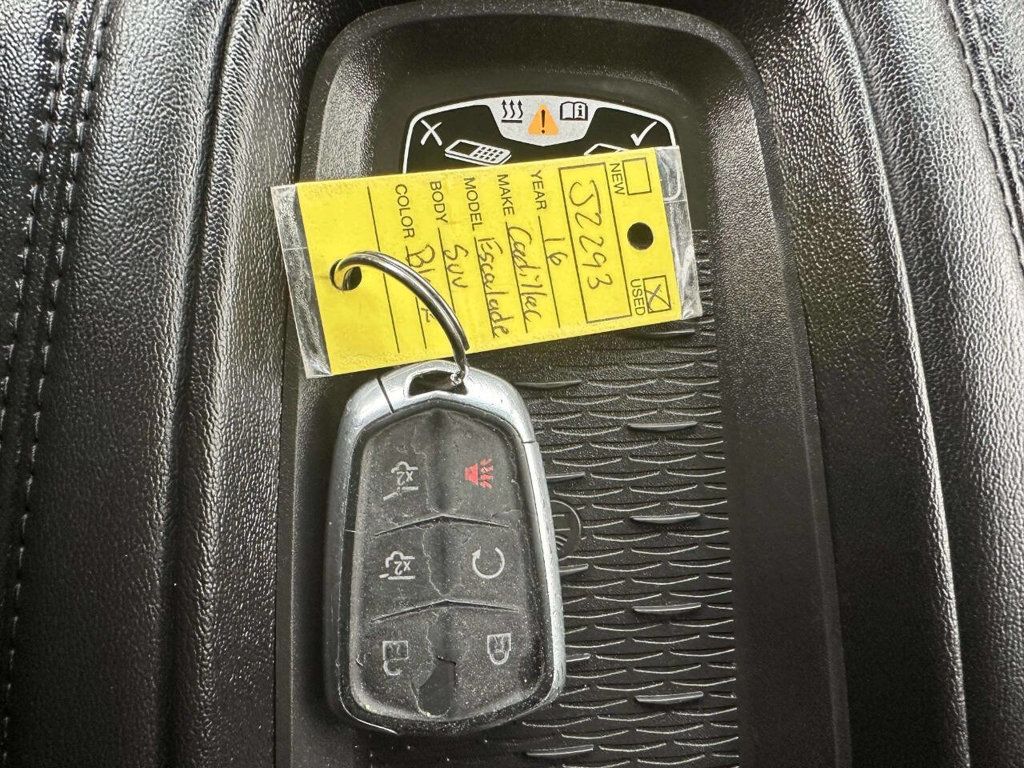 2016 Cadillac Escalade ESV 4WD 4dr Luxury Collection - 23004544 - 37