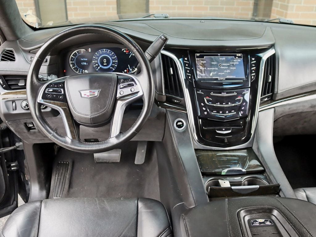 2016 Cadillac Escalade ESV Platinum photo 12