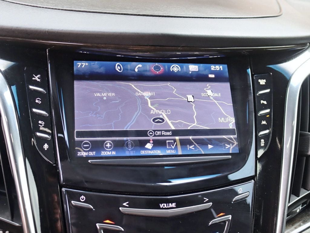 2016 Cadillac Escalade ESV Platinum photo 14