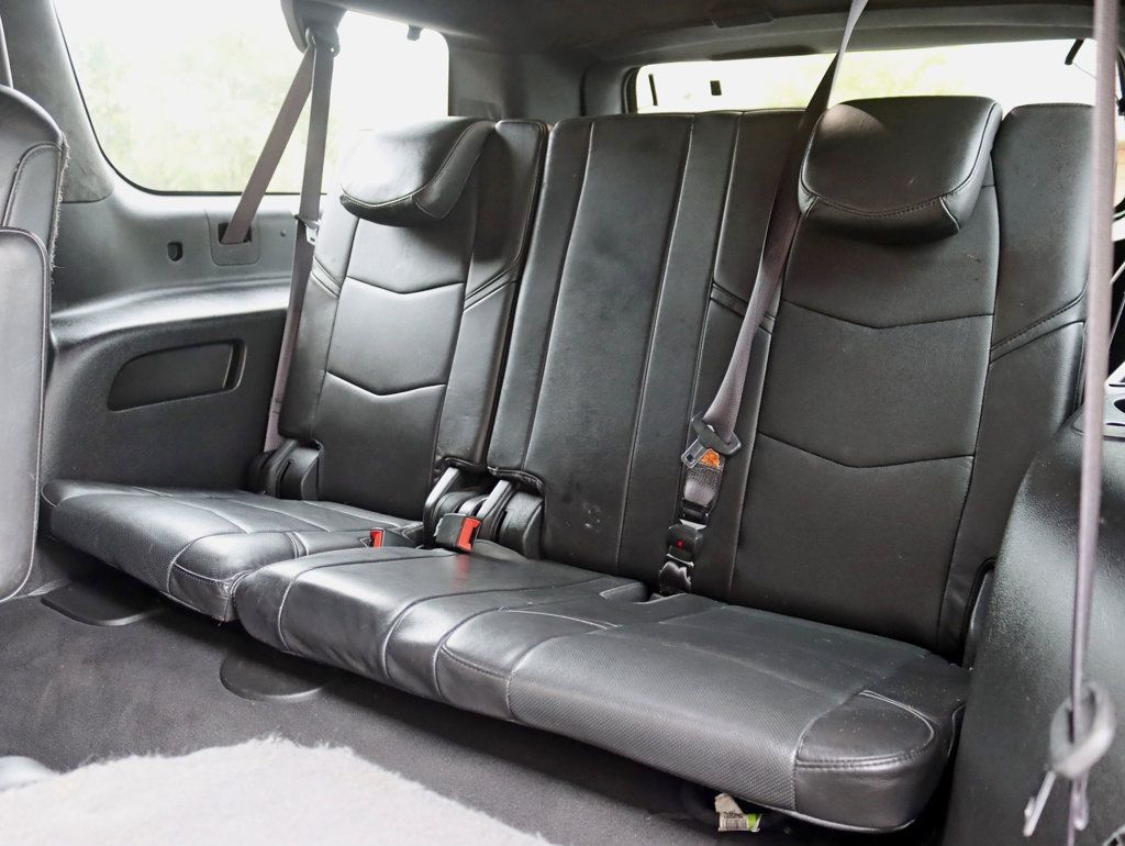 2016 Cadillac Escalade ESV Platinum photo 25