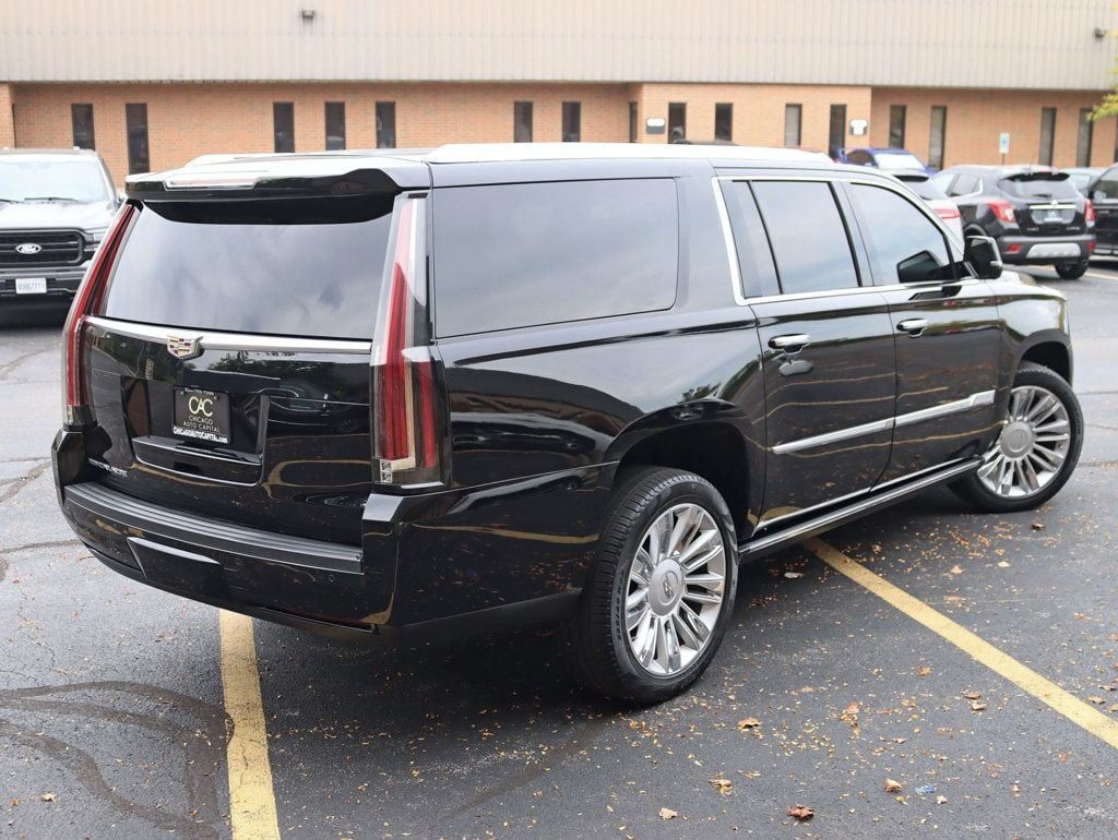 2016 Cadillac Escalade ESV Platinum photo 3