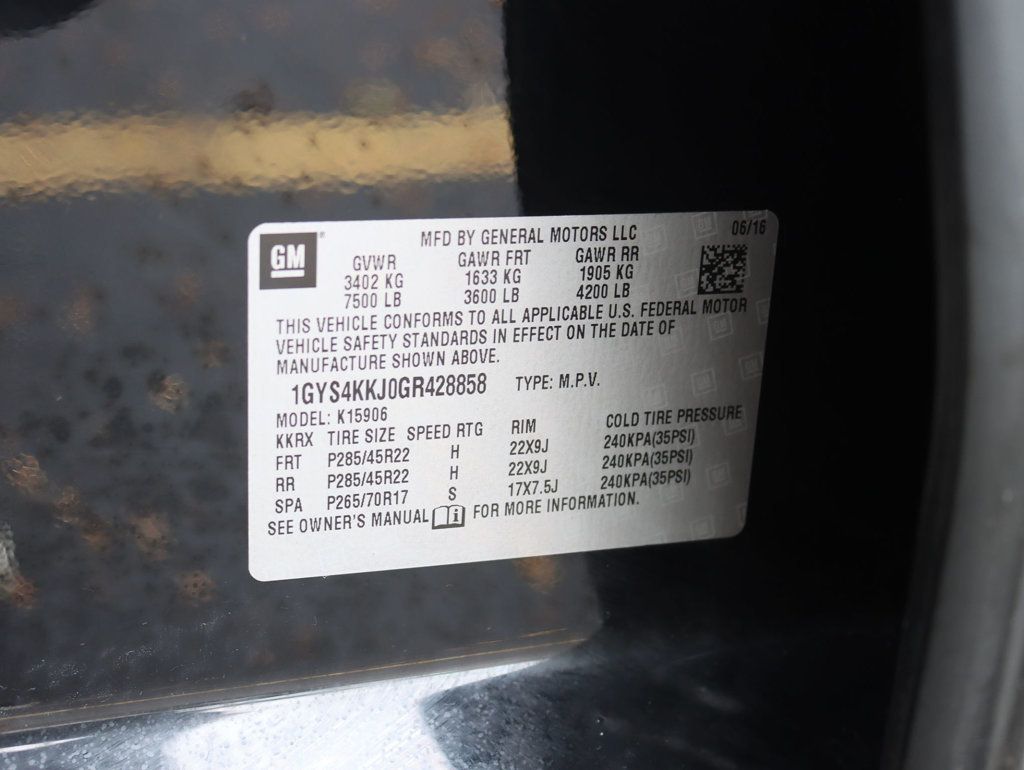 2016 Cadillac Escalade ESV 4WD 4dr Platinum - 22918437 - 37