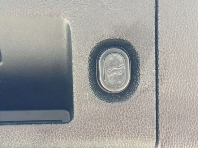 2016 Cadillac Escalade ESV 4WD 4dr Platinum - 23028719 - 8