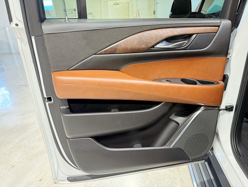 2016 Cadillac Escalade ESV 4WD 4dr Premium Collection - 22960869 - 38