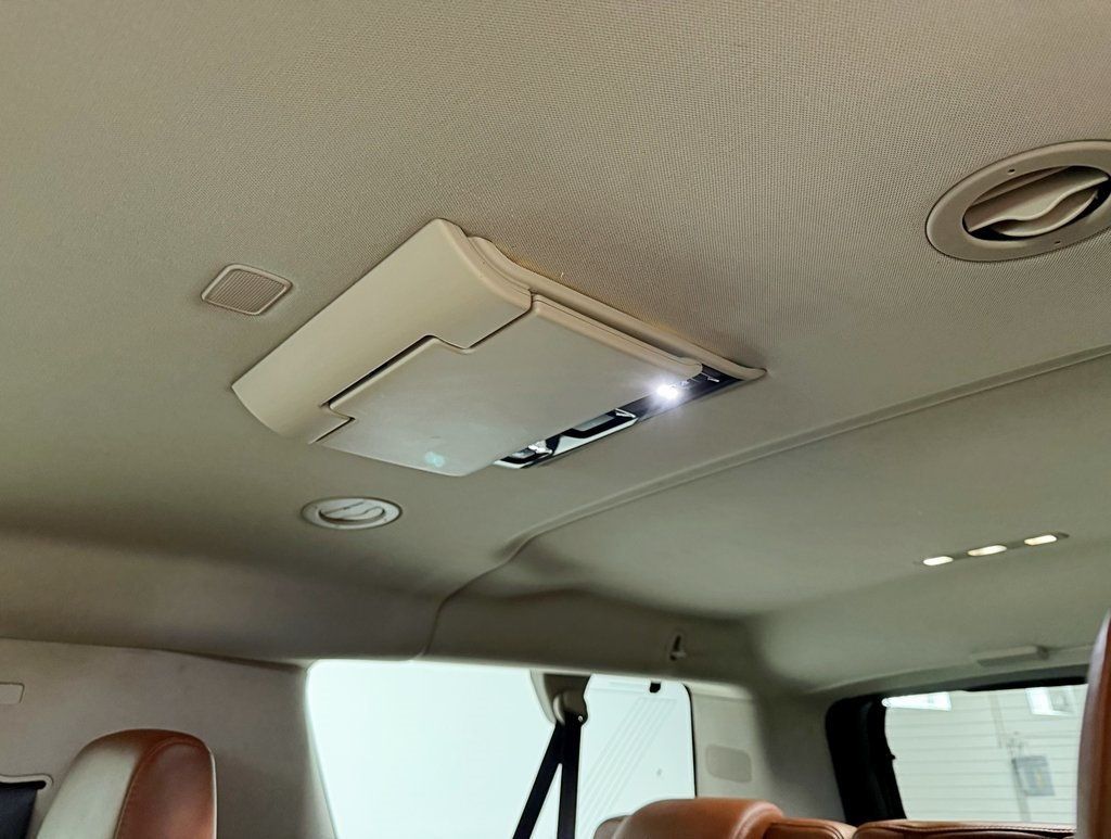 2016 Cadillac Escalade ESV 4WD 4dr Premium Collection - 22960869 - 40